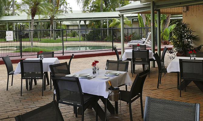 islander grounds 0035 courtyard