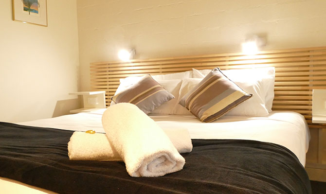 The Islander Rooms Bed Gallery